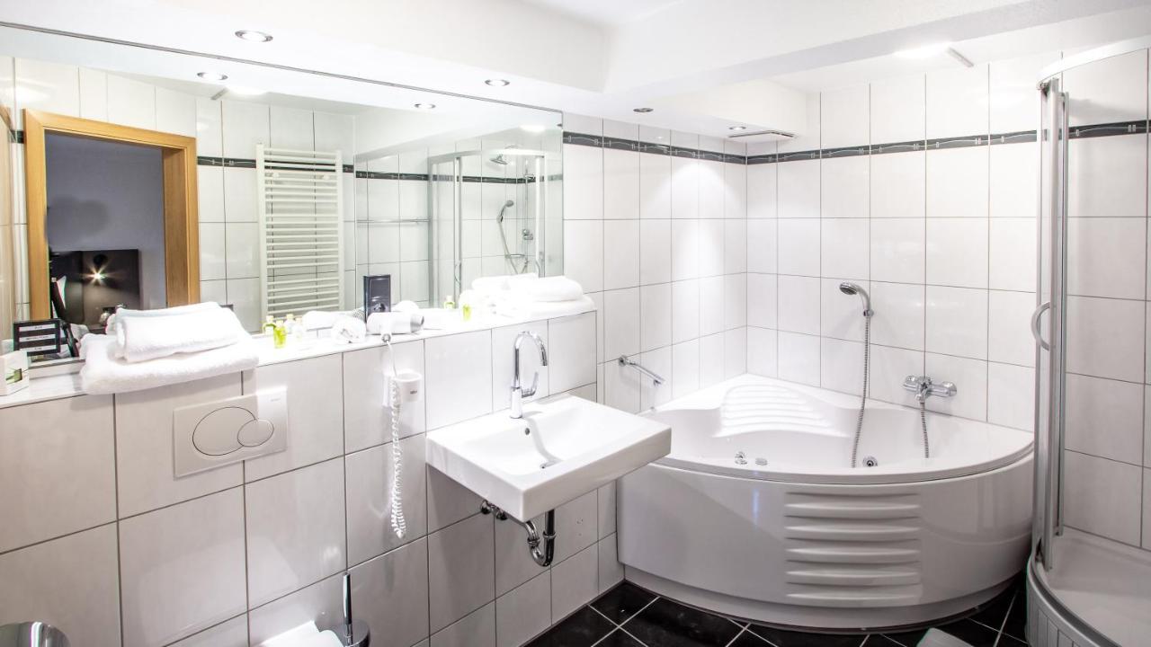 Steinhaus 1718 Hotell Büdingen Eksteriør bilde